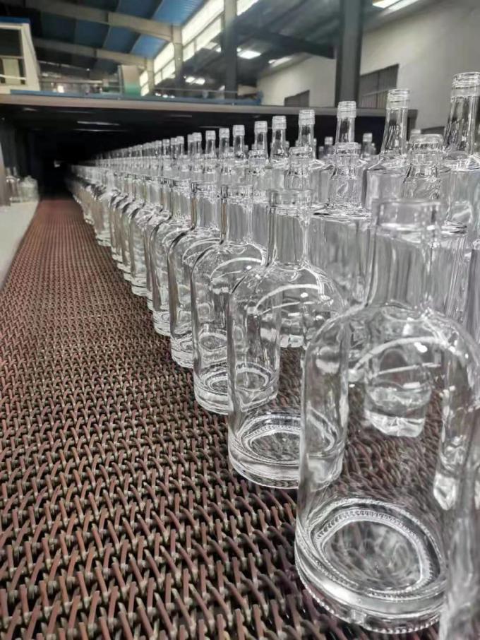 Дешевая цена750ml Флинтовые стеклянные бутылки с алкоголем на заказ для коктейлей виски ром 6